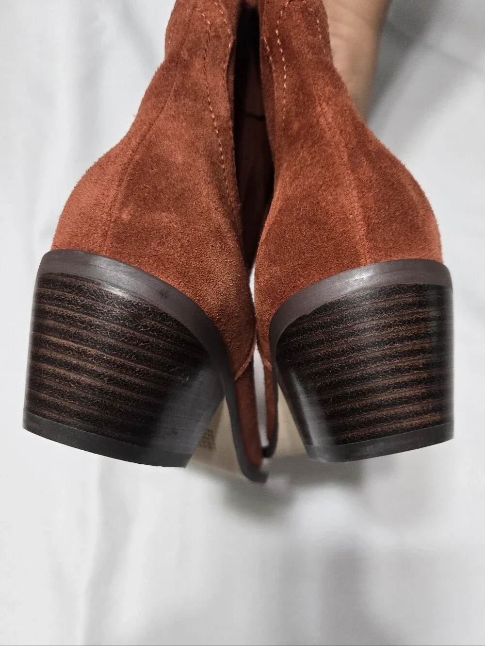 Intentionally Blank Kari Western Ankle Boots Suede Block Heel sz 8